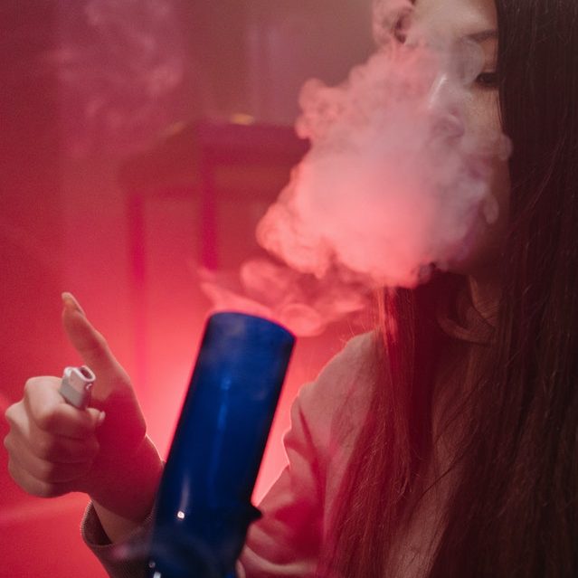 Five Things To Consider When You Buy Bongs